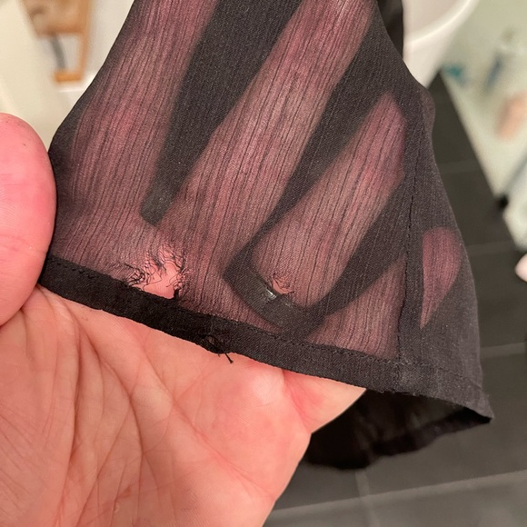 Obey skirt - Picture 2 of 4